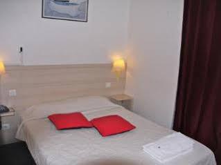 Hotel Vieille Tour روان المظهر الخارجي الصورة