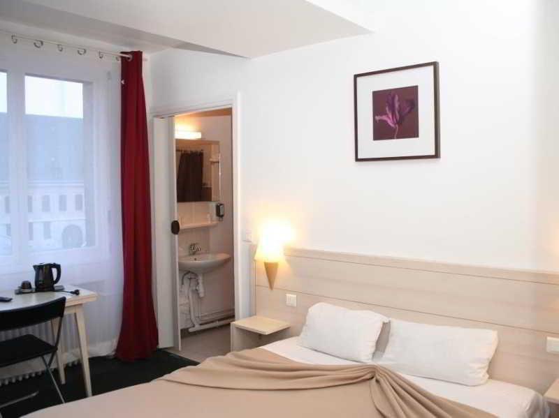 Hotel Vieille Tour روان المظهر الخارجي الصورة